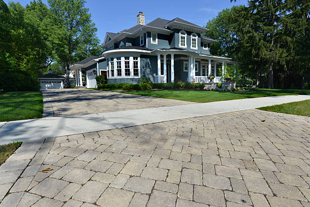 Best Local Driveway Pavers  in Slinger, WI